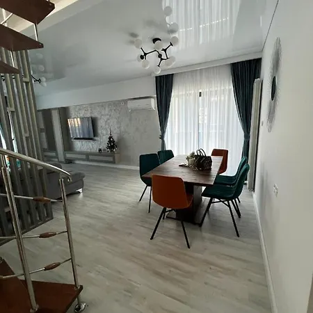 아파트 Penthouse Blue Boutique Magic View